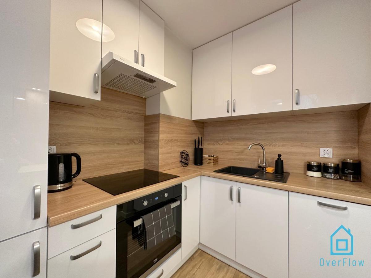 Apartment Boho - 10 Min To Old Town Gdansk,pkp & Shopping Mall Gdansk